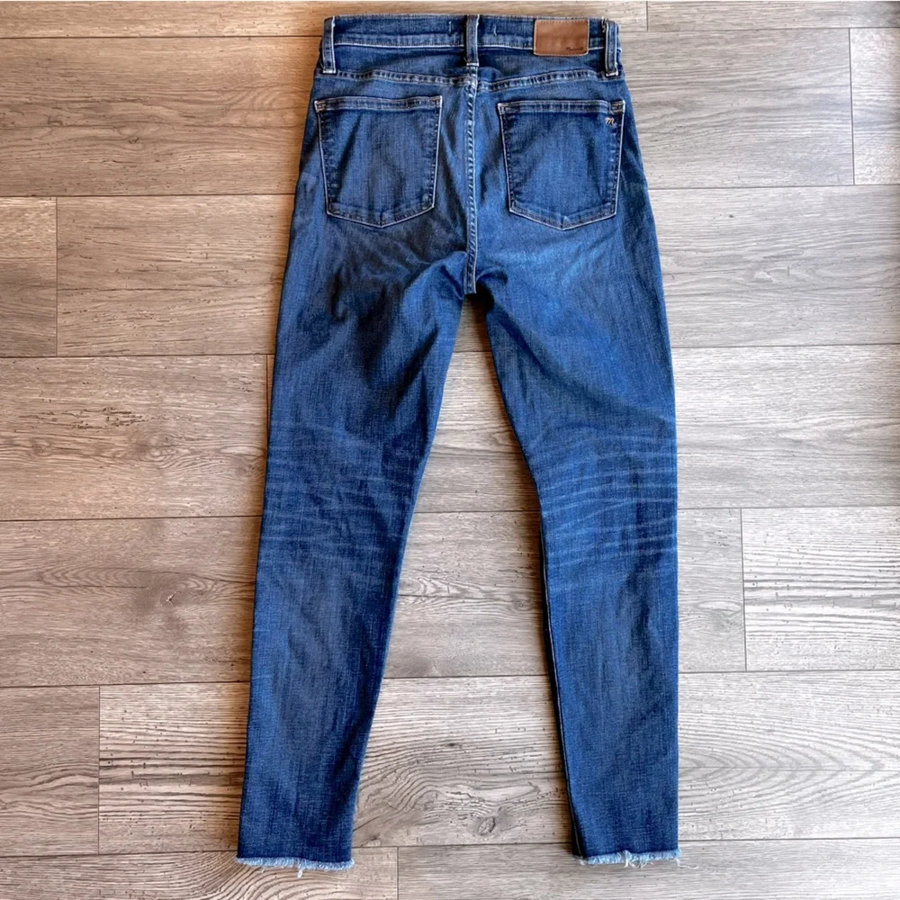 Madewell Women’s Distressed 9” High Rise Skinny Jeans Dark Medium Wash Size 28